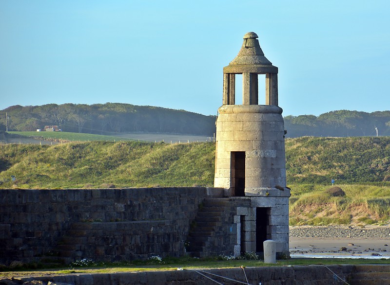 Rhins of Galloway / Port Logan Lighthouse
Disused beacon at Port Logan, near Portpatrick on the Mull of Galloway
Keywords: Galloway;Scotland;United Kingdom;North Channel;Port Logan