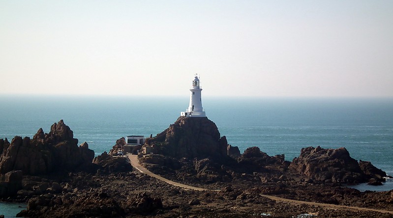Jersey / La Corbiere lighthouse
La Corbiere lighthouse. One of the most iconic and most photographed buildings in Jersey
Keywords: Jersey;English channel;United Kingdom