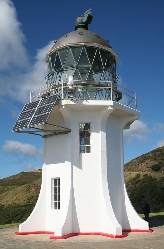 Cape Reinga Lighthouse
Cape Reinga Lighthouse
At the northern most tip of New Zealand. Where Tasman Sea meets Pacific Ocean
Built 1941, automated 1987 
Keywords: Cape Reinga;New Zealand;Pacific ocean;Tasman sea
