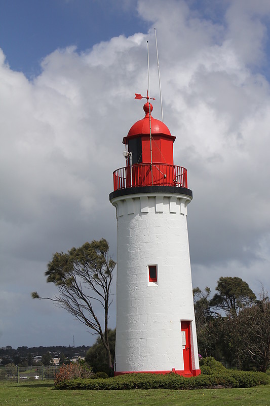 Portland Bay lighthouse
AKA Whaler's Bluff, Whaler Point
Keywords: Portland;Portland bay;Australia;Victoria