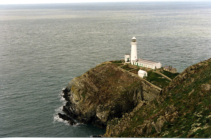 South Stack, Trearddur lighthouse
South Stack, Trearddur, Isle of Anglesea. 14/4/1998 
Keywords: South Stack;Wales;Irish sea;United Kingdom