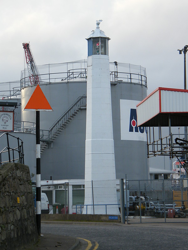 Aberdeen harbour channel lower lighthouse
Keywords: Aberdeen;Scotland;United Kingdom;North Sea