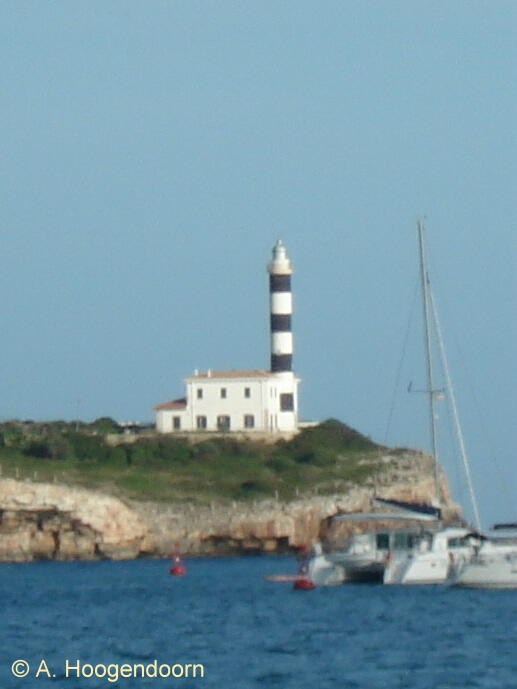 Mallorca / Portocolom lighthouse
AKA Porto Colom, Punta de Ses Crestes, Punta de sa Farola
Keywords: Mallorca;Spain;Mediterranean sea