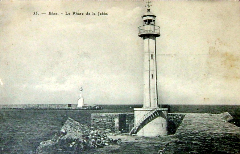 Annaba / Feu de Jetée Sud (front) & Feu de Jetée du Lion (rear-distant)
Keywords: Annaba;Algeria;Mediterranean sea;Historic