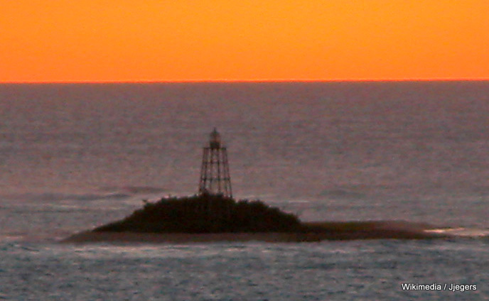 Sandy Island Lighthouse
5 miles west of St. John`s / Antigua
Keywords: Antigua and Barbuda;Saint Johns;Caribbean sea;Sunset