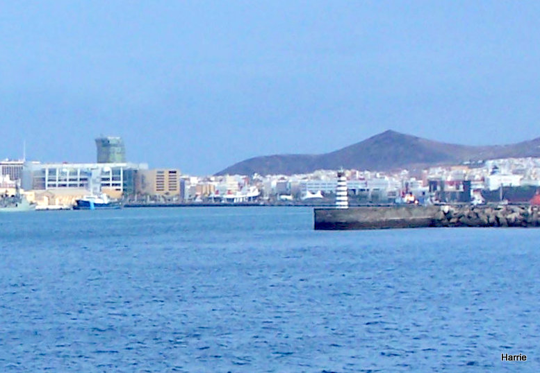 Gran Canaria / Puerto de la Luz (Las Palmas) / Puerto Interior / Muello Léon y Castillo Westhead
Keywords: Canary islands;Gran Canaria;Atlantic ocean;Las Palmas
