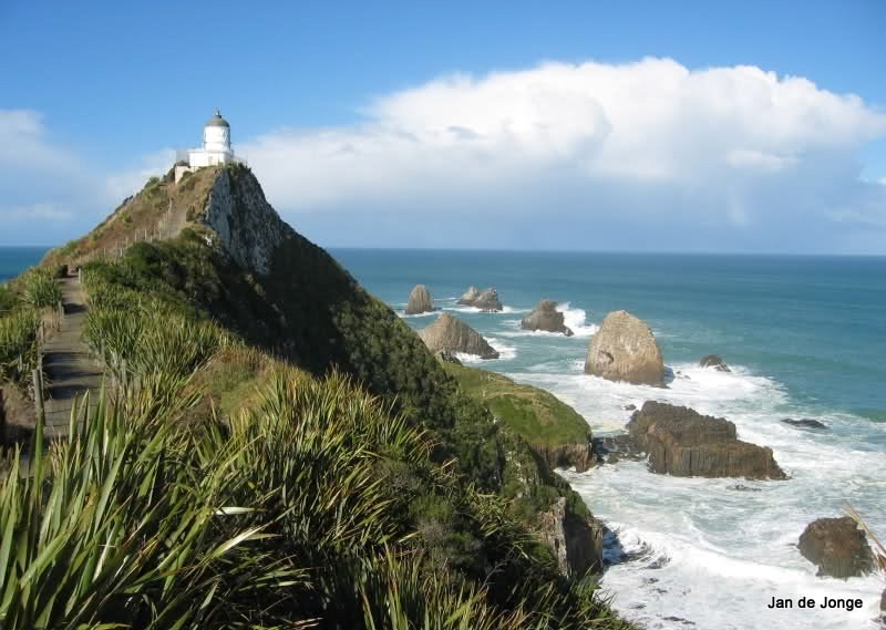 South Island / Dunedin-Otago Region / Nugget Point Lighthouse
Built in 1869
Keywords: New Zealand;Pacific ocean;South Island