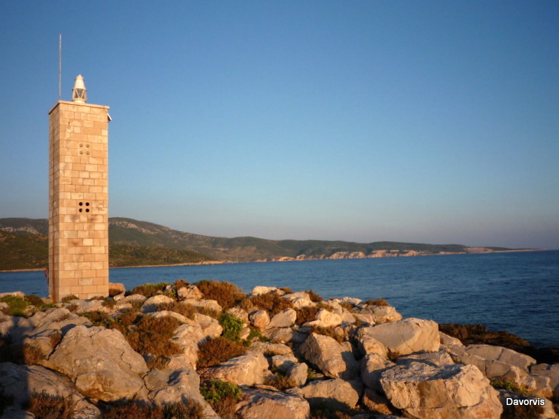 Vis / Near Komi??a / Oto??i? Mali Barjak Light
Keywords: Croatia;Adriatic sea;Vis