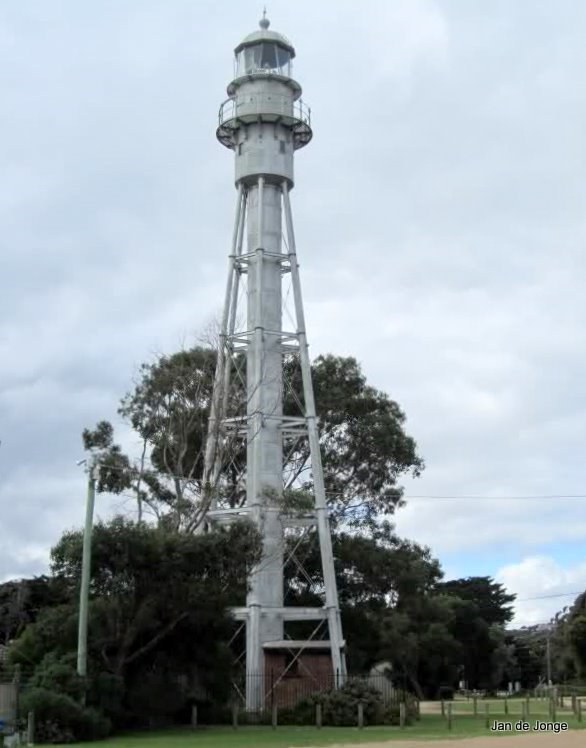 Melbourne / South Channel Range Rear (Eastern Lighthouse) / McCrea Lighthouse
Restored in 1998
Keywords: Australia;Victoria;Melbourne;Bass strait