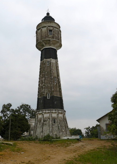 Pointe Noire Lighthouse
Keywords: Congo Brazzaville;Pointe Noire;Gulf of Guinea