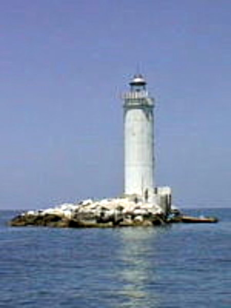 Ligurian Sea / Livorno / Seccha della Meloria Northend Lighthouse
On a dangerous shoal at the Livorno Approach
Keywords: Livorno;Italy;Ligurian Sea;Offshore