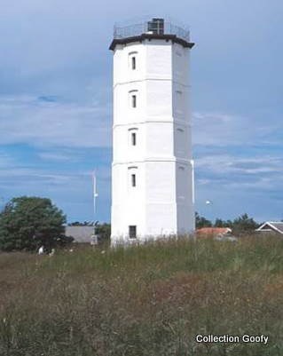 North Jylland / Skagen / Det Gamle Hvide Fyr (The Old Hvid Lighthouse)
Built in 1747, inactive since 1858.
Keywords: Skagen;Denmark;Kattegat