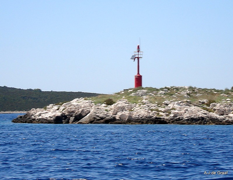 Molat Island / Oto??i?� Trata light
Keywords: Croatia;Adriatic sea