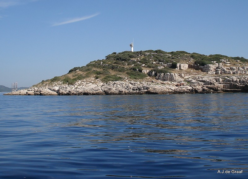 Ugljan Island / Oto??i?� Karantuni?� light
Keywords: Croatia;Adriatic sea