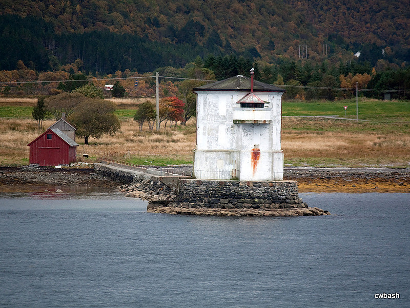 Älesund Region / Haram Peninsula / Lepsöy-rev (2)
Picture made 2009, just before the restauration.
Keywords: Alesund;Norway;Norwegian sea