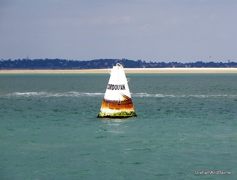 Aquitaine / Gironde / Verdon-sur-Mer / Cordouan Buoy
Outward trip from Port Bloc
Keywords: Buoy