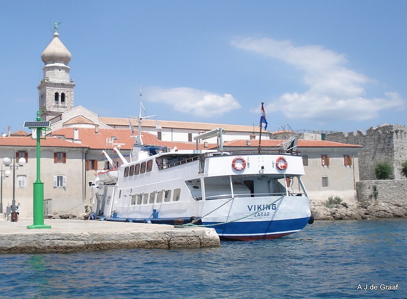 Krk Island / Krk-city Pier light
It's the former Passenger-Ferry Pier
Keywords: Croatia;Adriatic sea;Krk