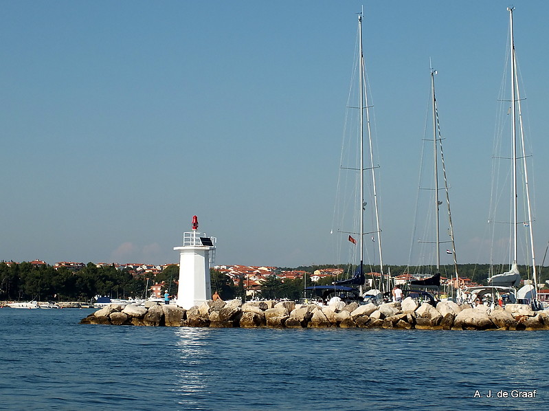 Gulf of Venice / Luka Novigrad / Breakwaterhead Light
Keywords: Croatia;Adriatic sea;Gulf of Venice