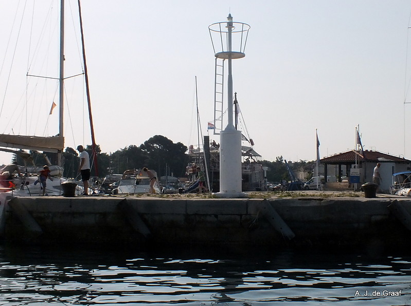 Gulf of Venice / Luka Novigrad / Molehead Light
Keywords: Croatia;Adriatic sea;Umag;Gulf of Venice