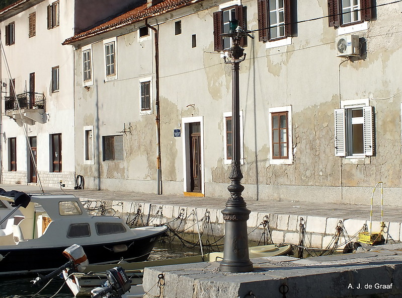 Bakar / Small Boat Harbourmole Light
Keywords: Croatia;Adriatic sea;Bakar