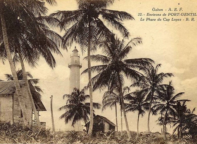 Cap Lopez Lighthouse (2)
Keywords: Gabon;Port Gentil;Gulf of Guinea;Historic