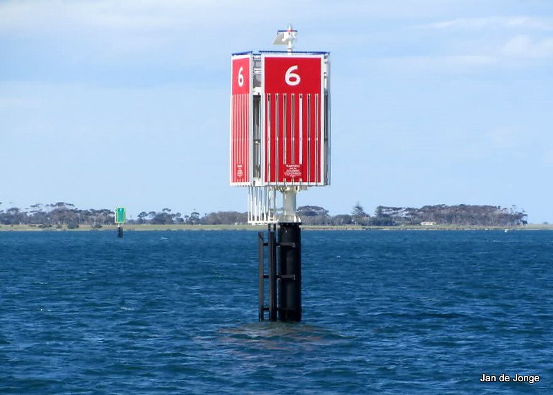 Geelong Approach / Beacons 5 & 6
Keywords: Geelong;Australia;Victoria;Offshore