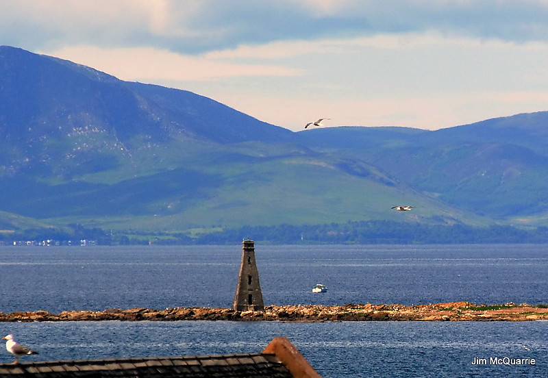 Firth of Clyde / Ardrossan / Horse Isle Beacon
This 52 ft high landmark was built in 1811 as an aid to navigation.
Keywords: Firth of Clyde;Scotland;United Kingdom;Ardrossan