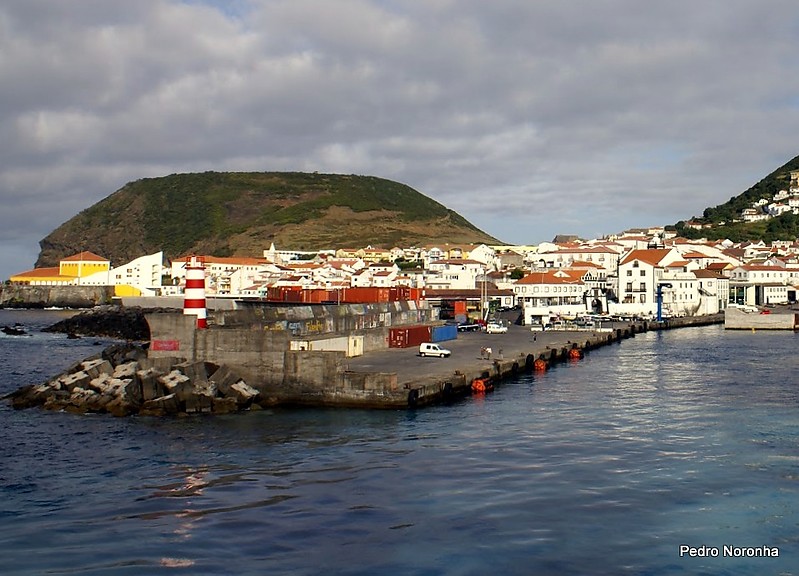 Azores / Ilha da Sao Jorge / Velas / Cais das Velas (Pierhead Velas Wharf) Light
Keywords: Azores;Portugal;Ilha da Sao Jorge;Atlantic ocean