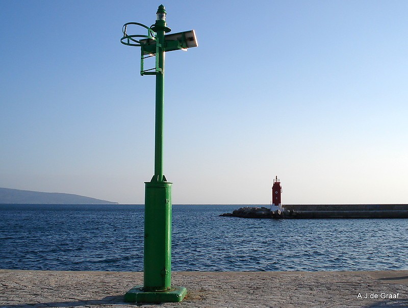 Krk Island / Krk-city Pier light
Behind is seen E 2874
Keywords: Croatia;Adriatic sea;Krk