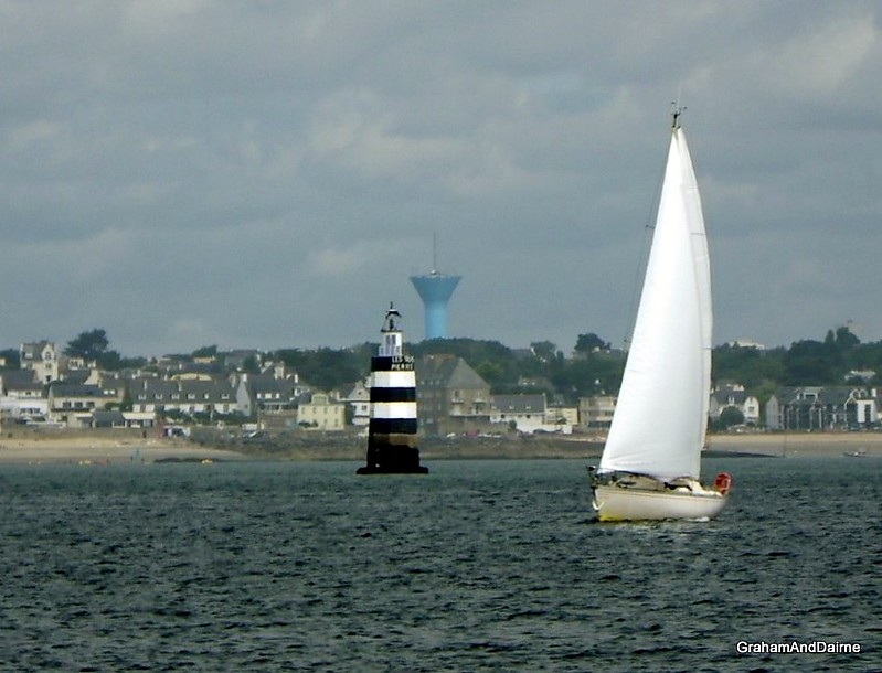 Morbihan / Approach Lorient / Phare les Trois Pierres
Les Trois Pierres
Keywords: France;Lorient;Offshore;Bay of Biscay