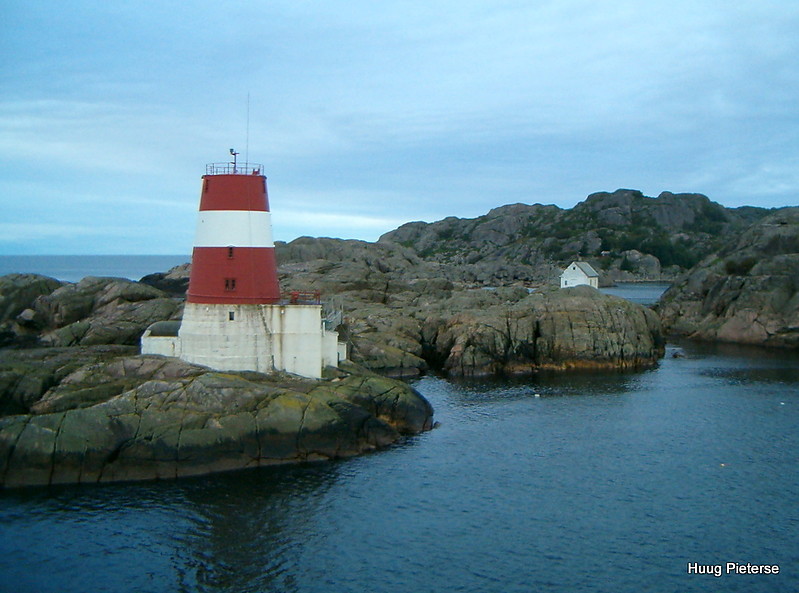 S-W Coast / Westside Entrance Rekefjord / Lille Prestskjaer Lighthouse
Keywords: Norway;North sea;Rekefjord