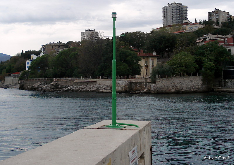 Rije??ki Zaljev / Rijeka / Marina Brgud / Breakwaterhead Light
Recently placed.
Keywords: Croatia;Adriatic sea;Rijeka