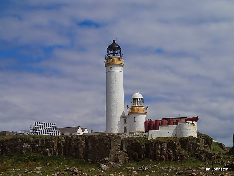 North Ayrshire / Approach Firth of Clyde / Pladda lighthouses High & Low & Foghorn
Keywords: Firth of Clyde;Scotland;United Kingdom;Ayrshire;Irish sea