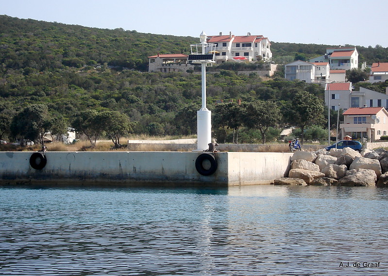 Premuda / Luka Sveti Krijal / Ferry-mole Light
Keywords: Croatia;Adriatic sea