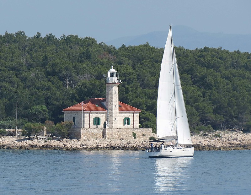 Splitska Vrata / Westernmostpoint Bra?? / Rt Razanj Lighthouse
Author of the photo: [url=https://www.flickr.com/photos/21475135@N05/]Karl Agre[/url]
Keywords: Croatia;Adriatic sea;Brac