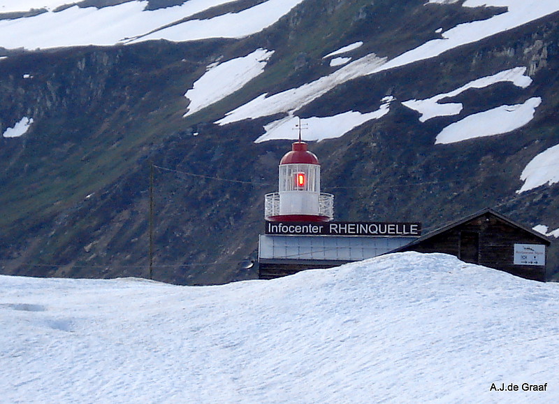 Oberalppass / Lighthouse near the source of the Rhine river.
She's a scale model of the former Hoek van Holland Range Front Lighthouse (HvH Low), where the Rhine at the end of her voyage meets the sea.
Keywords: Switzerland;Faux