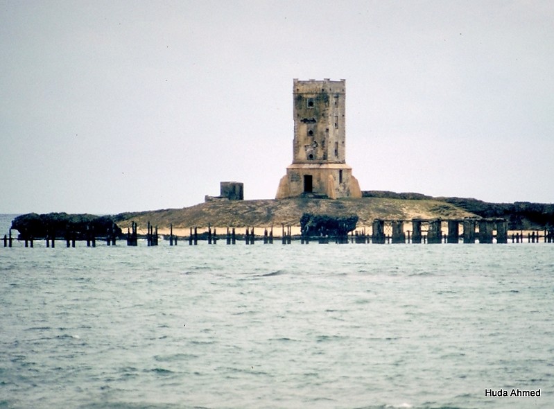 Baraawa (Brava) / Brava Lighthouse
Situated on a tiny island in front of Baraawa.
Keywords: Baraawa;Somalia;Indian ocean