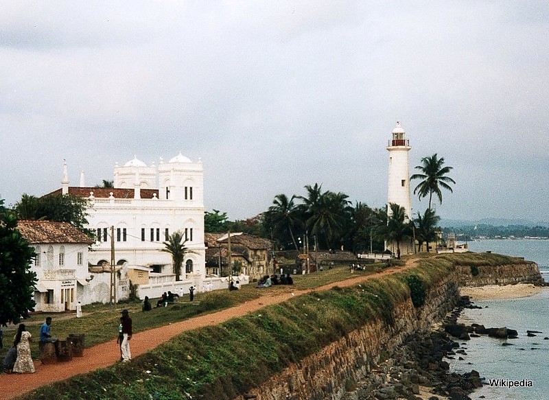 Indian Ocean / South Coast / Galle Lighthouse (2)
Built in the former Dutch fort of Galle, Unesco listed.
Keywords: Indian ocean;Sri Lanka;Galle