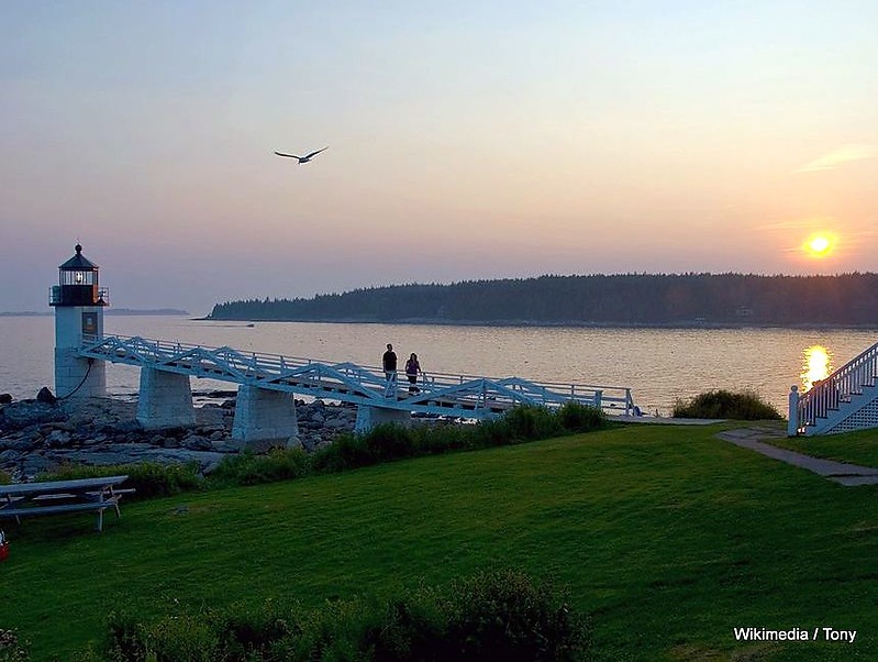 Maine / Port Clyde / Marshall Point Lighthouse
Keywords: Maine;United States;Atlantic ocean;Sunset