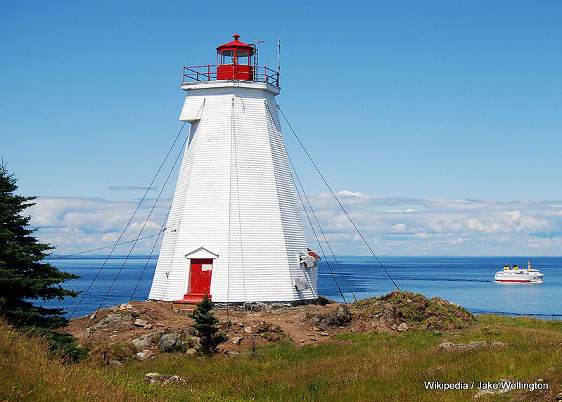 New Brunswick / Bay of Fundy / Grand Manon Island / Swallowtail Lighthouse
Near the ferryharbour
Keywords: Canada;New Brunswick;Bay of Fundy;Grand Manon Island