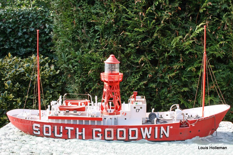 South Goodwin anchored in a Dutch garden.
Keywords: Artwork