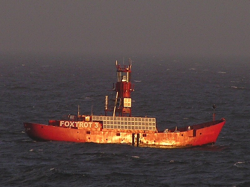 NORTH SEA - Foxtrot 3 - Trinity House Lightvessel 17 (LV 17)
Keywords: England;United Kingdom;Lightship;English channel