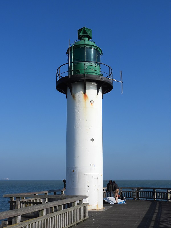 CALAIS - Jetée Ouest - Head lighthouse
Keywords: Calais;English channel;France