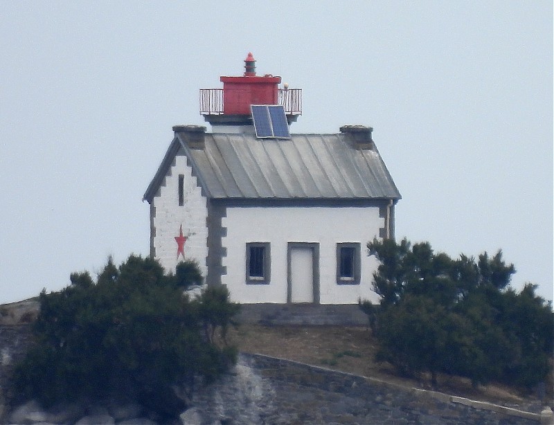 SAINT-QUAY-PORTRIEUX - Roches de Saint-Quay - Île Harbour Lighthouse
Keywords: English channel;Brittany;France