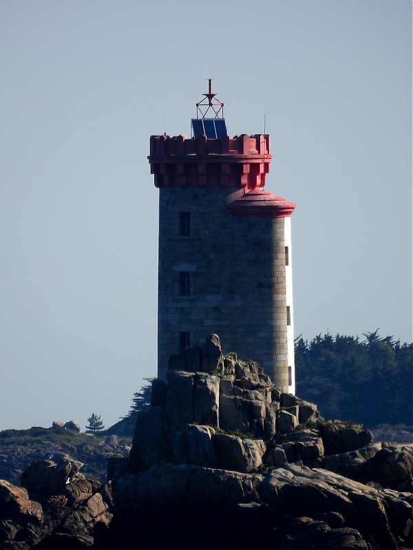 BRITTANY - Le Trieux - Ldg Lts Front - La Croix Lighthouse
Keywords: Ile de Brehat;English channel;France;Offshore