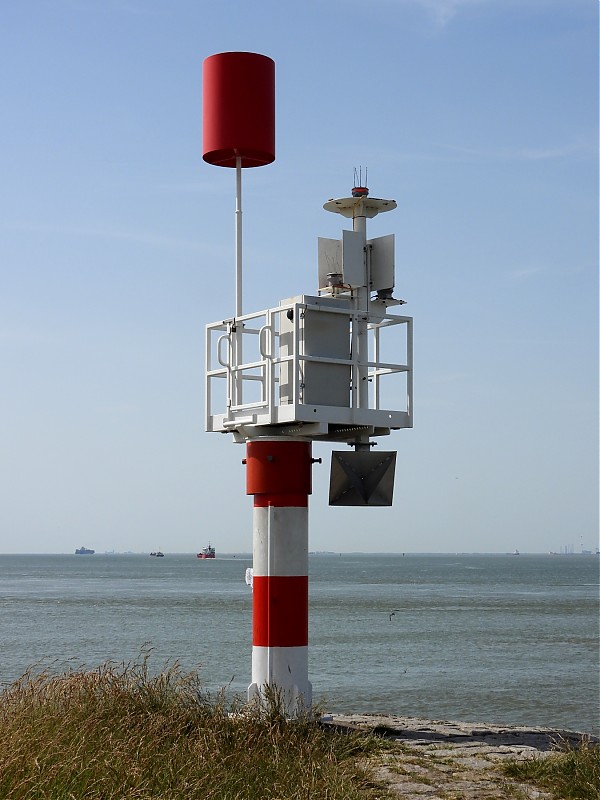 TERNEUZEN - Oost Buitenhaven - E Mole - Head light
Keywords: Netherlands;Terneuzen