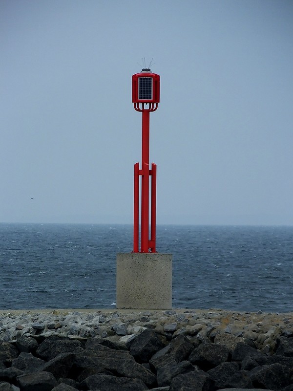 GREIFSWALDER BODDEN  - Lubmin Harbor Entrance - E side light
Keywords: Lubmin;Germany;Baltic sea