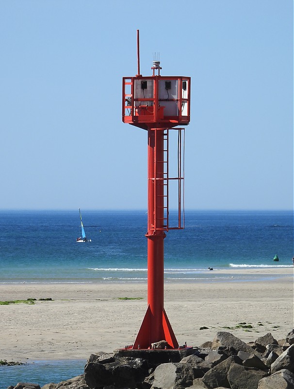 AUDIERNE - Coz Fornic - Groyne light
Keywords: Bay of Biscay;France;Brittany;Audierne;Finistere