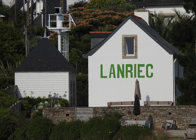 CONCARNEAU - Lanriec light
Keywords: Bay of Biscay;France;Brittany;Concarneau