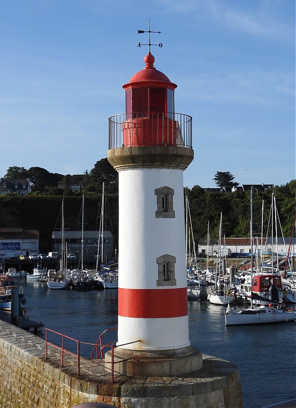 ÎLE DE GROIX - Port Tudy - Môle Est - Head light
Keywords: Bay of Biscay;France;Brittany